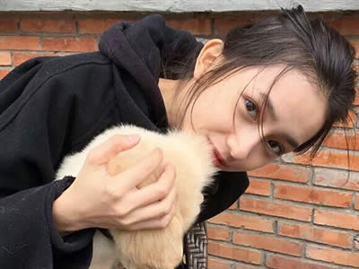 过马路男生护着女生的男生可靠吗?女生会不会感动?