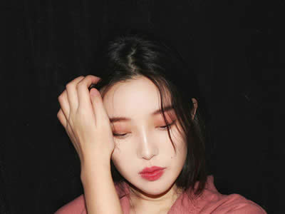 追女生时聊天的频率,高情商男生追女生聊天技巧!