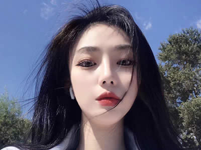 追女生多久聊天一次,高情商男生追女生聊天方式!