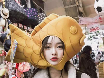 qq聊天怎么追女生,怎样追女生聊天QQ?