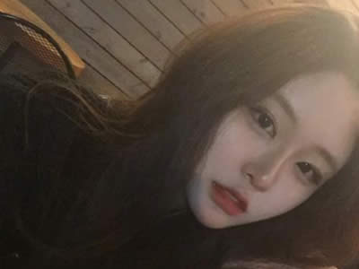 追女生怎么主动找你聊天,怎么吸引女生主动找你聊天?