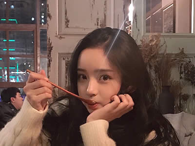 追女生先从聊天开始，追女生聊天开场白话术分享！