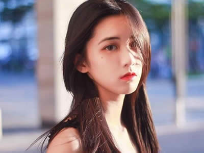 身处异地怎么追女生聊天,怎么追异地的女生?